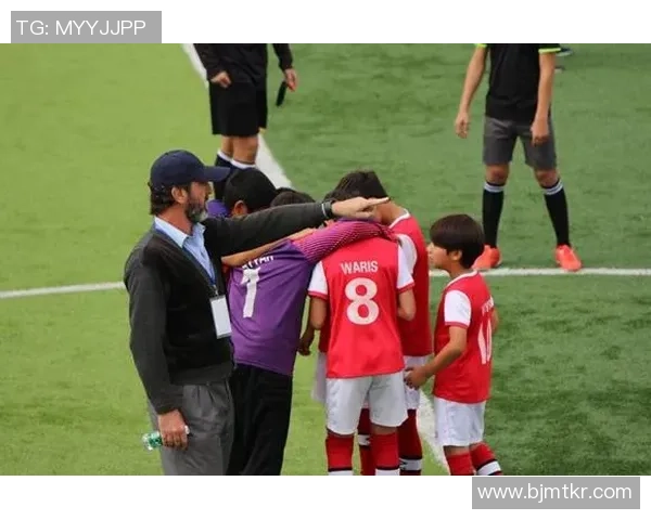 严浩翔心中的足球偶像是谁 揭开他最喜欢的球星背后的故事